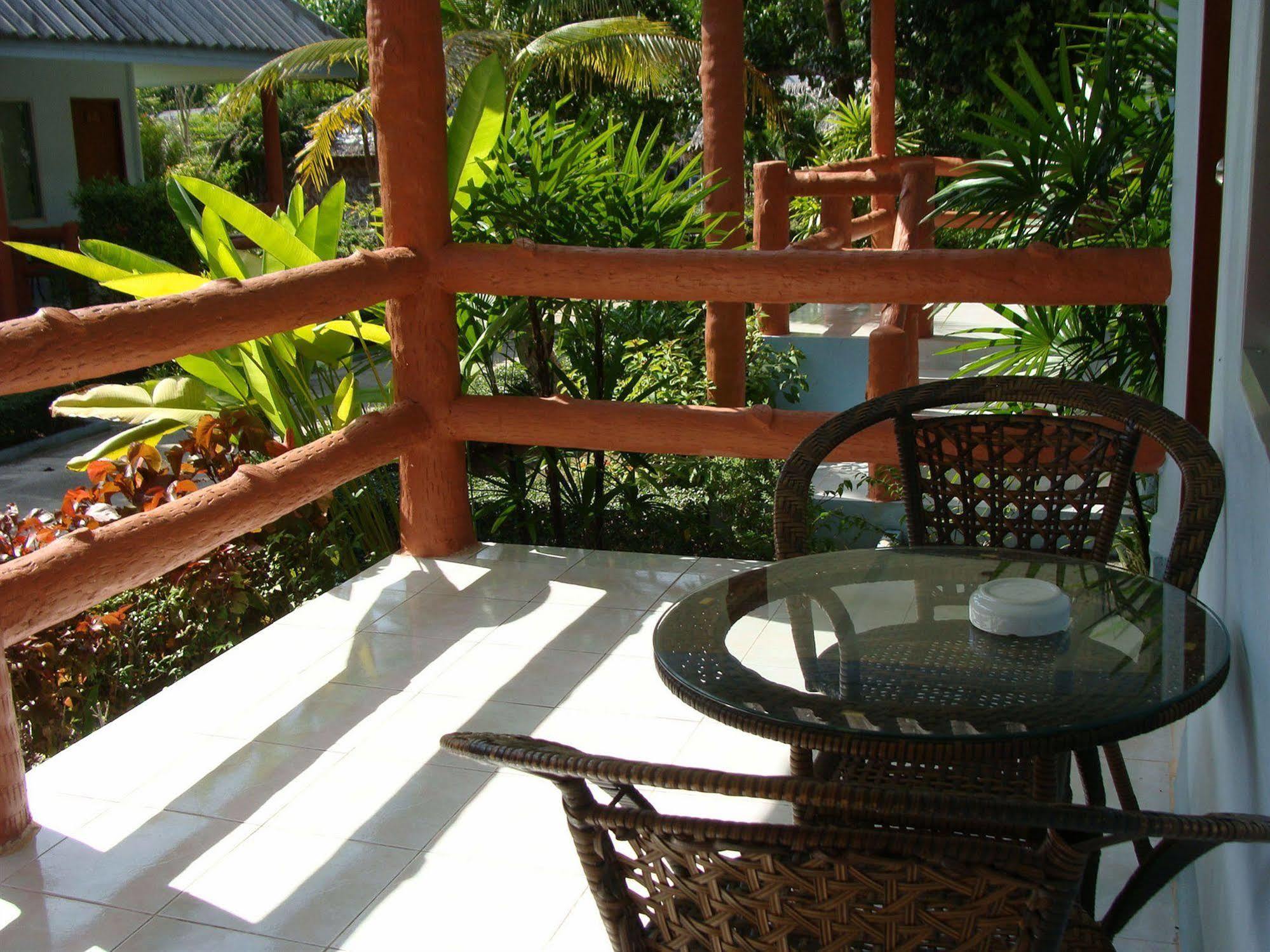 Koh Yao Chukit Dachanan Resort Яо-Ной Экстерьер фото